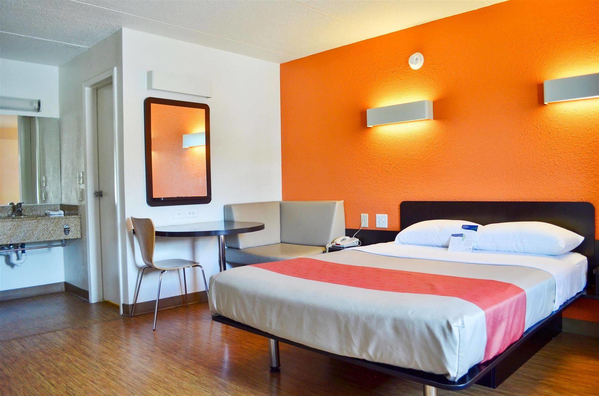 Motel 6 Boston South - Braintree Dış mekan fotoğraf