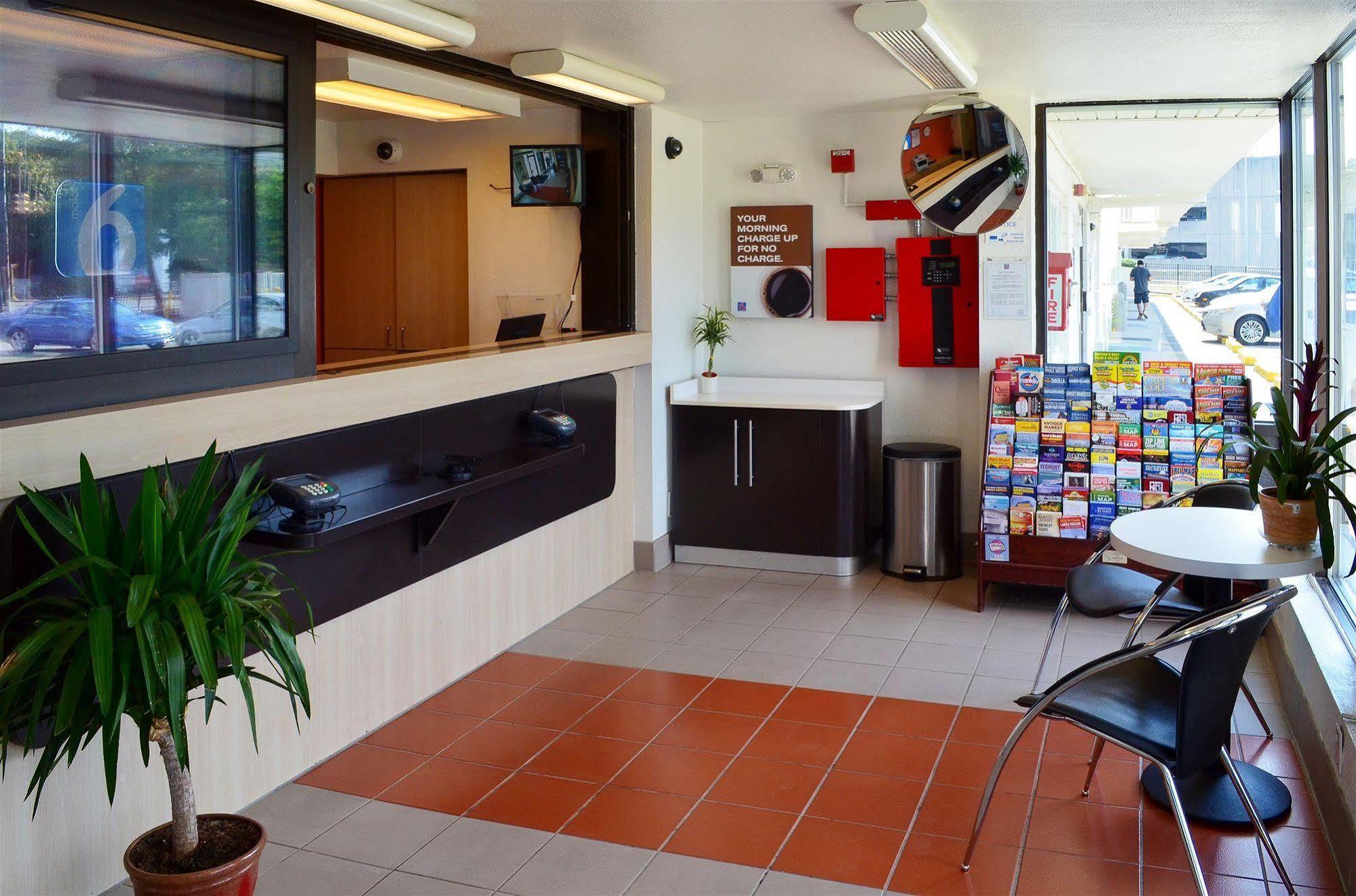 Motel 6 Boston South - Braintree Dış mekan fotoğraf