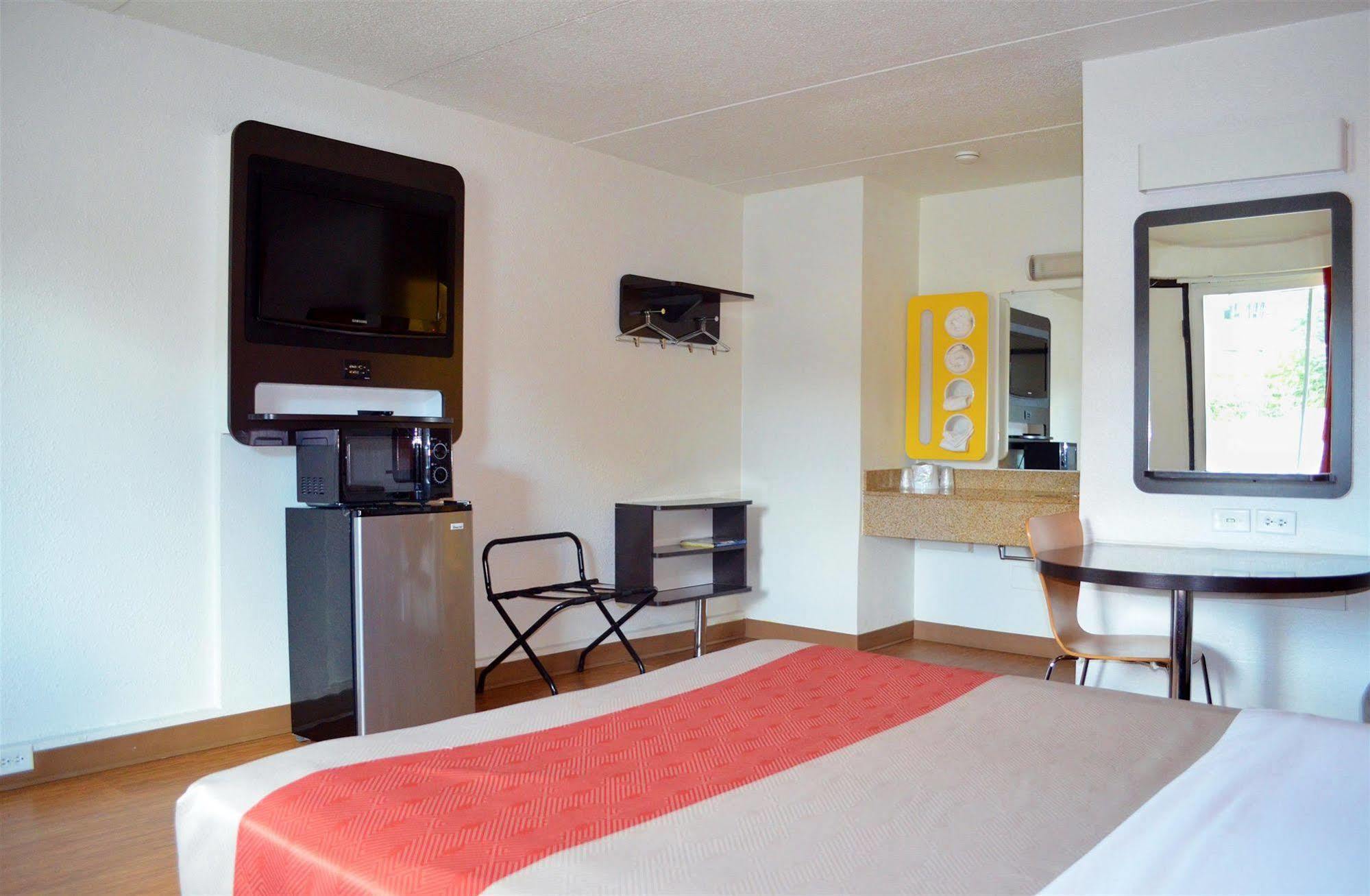 Motel 6 Boston South - Braintree Dış mekan fotoğraf